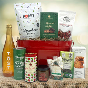 Deluxe Holiday Cheer Gift Basket